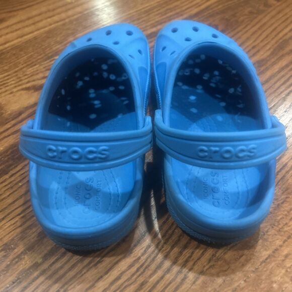 Crocs Unisex Kids Easy Slip-On Bouyant Baya Clog size 2 youth great condition - Picture 4 of 8